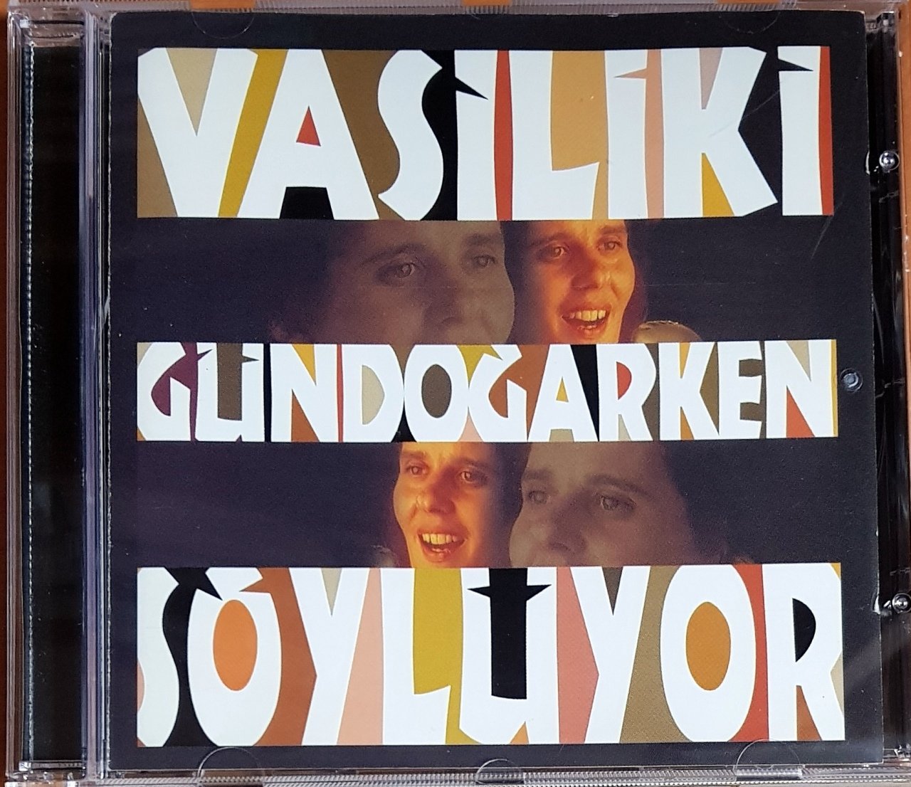 VASİLİKİ GÜNDOĞARKEN SÖYLÜYOR (2003) ADA MÜZİK CD 2.EL