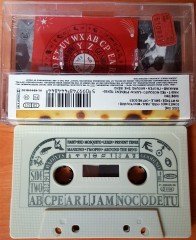 PEARL JAM - NO CODE CASSETTE MADE IN HOLLAND ''USED''
