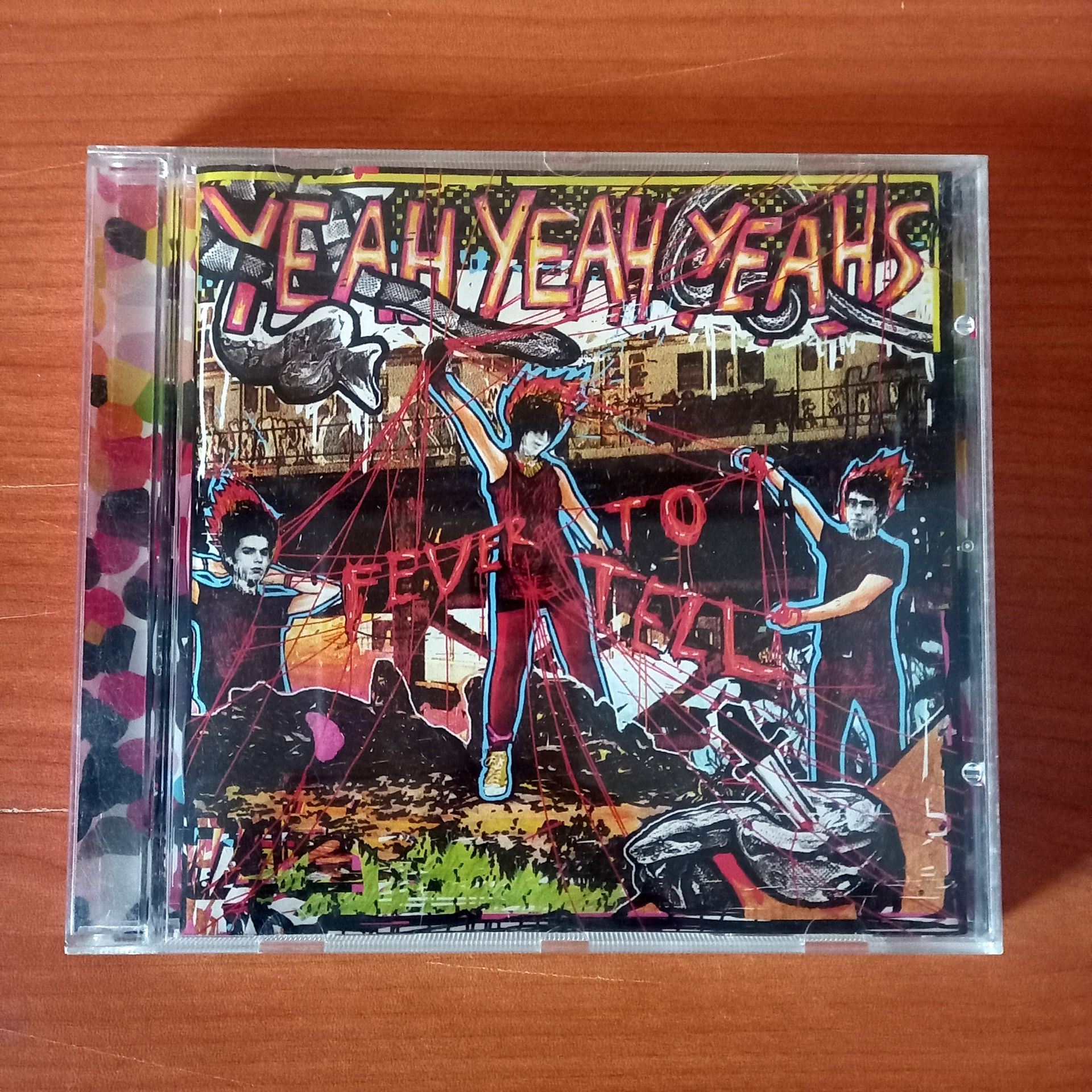 YEAH YEAH YEAHS – FEVER TO TELL (2003) - CD 2.EL