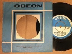 MUSTAFA SAĞYAŞAR - GÜLE SORMA O BİLMEZ / BİR NİGAH ET KAHR İLE 7'' 45 DEVİR