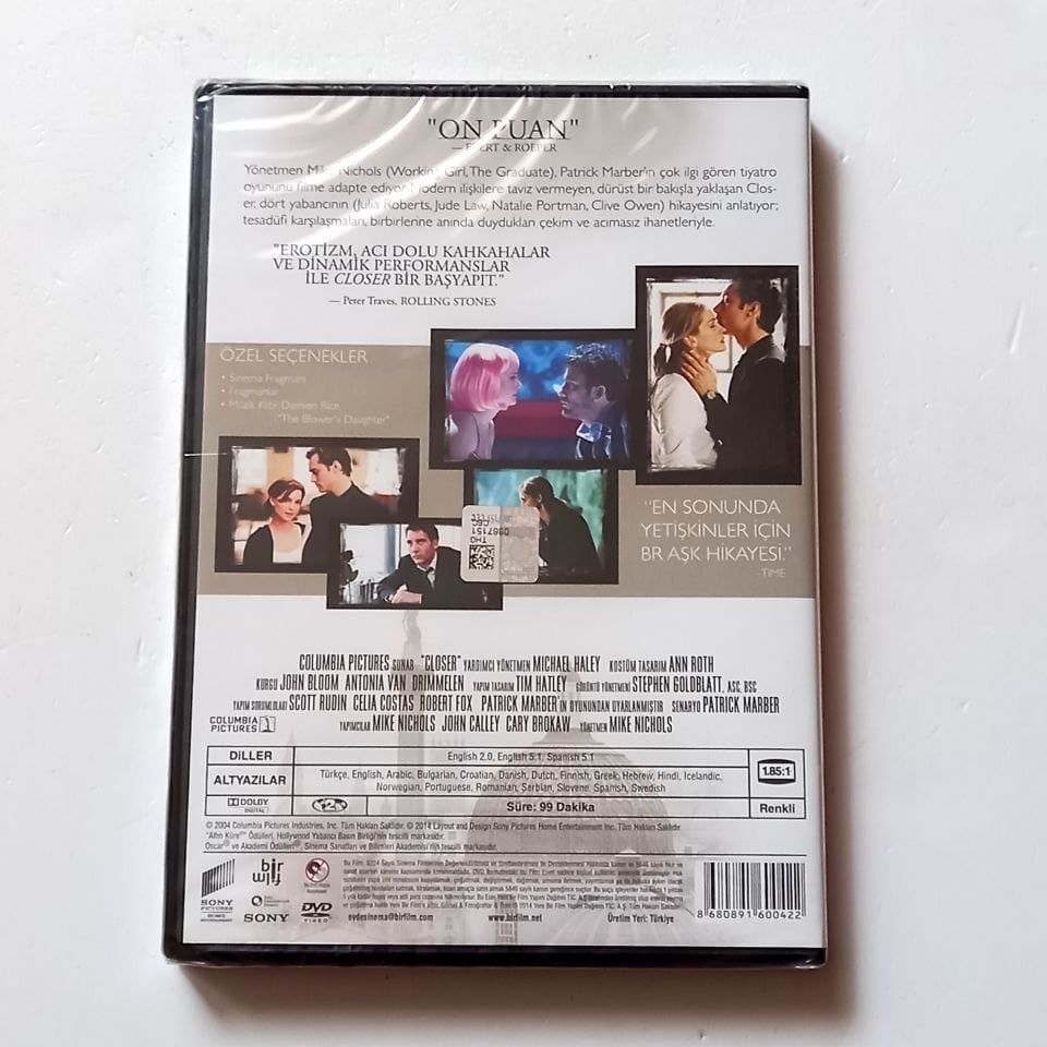 DAHA YAKLAŞ / CLOSER - JULIA ROBERTS, JUDE LAW, NATALIE PORTMAN, CLIVE OWEN - YÖN.: MIKE NICHOLS - DVD AMBALAJINDA SIFIR