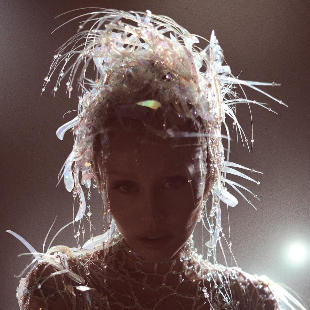 MILEY CYRUS - SOMETHING BEAUTIFUL (2025) - CD JEWEL CASE KUTUSUNDA SIFIR