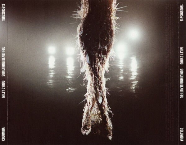 MILEY CYRUS - SOMETHING BEAUTIFUL (2025) - CD JEWEL CASE KUTUSUNDA SIFIR