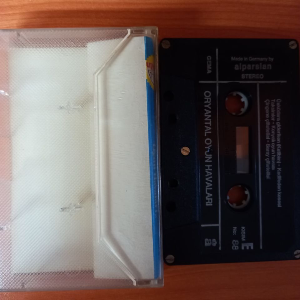 RAKKASE / TÜRKİYE'DE İLK DEFA ARAP ORGU İLE OYUN HAVALARI - KASET 2.EL