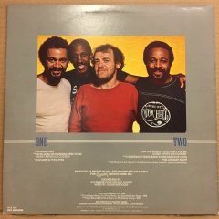 THE CRUSADERS - STANDING TALL (1981) 2.EL PLAK