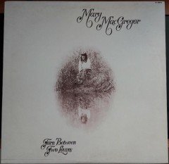 MARY MacGREGOR - TORN BETWEEN TWO LOVERS (1976) - 2.EL PLAK