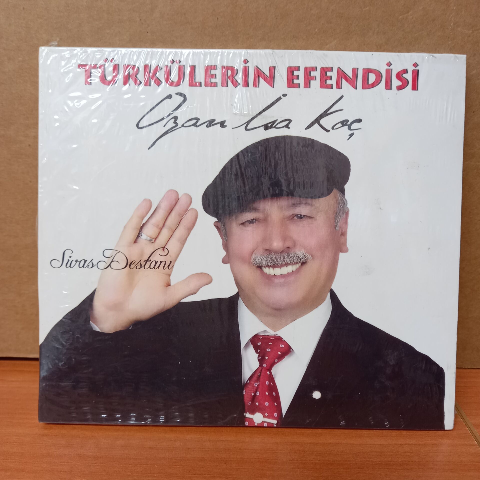OZAN İSA KOÇ - TÜRKÜLERİN EFENDİSİ / SİVAS DESTANI (2011) - CD SIFIR