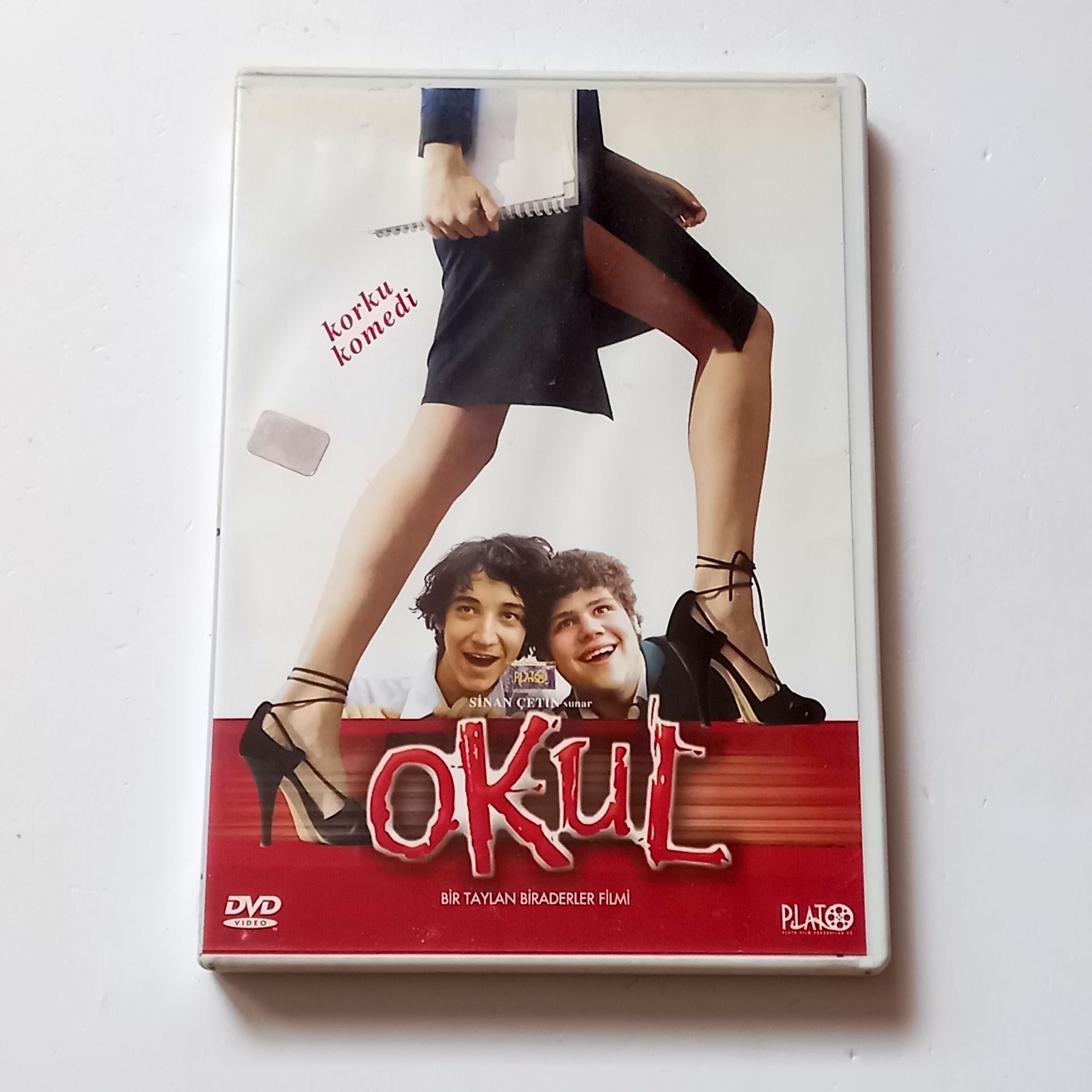 OKUL - BARIŞ YILDIZ, BERK HAKMAN, MELİSA SÖZEN, NEHİR ERDOĞAN - YÖN.: TAYLAN BİRADERLER - DVD 2.EL