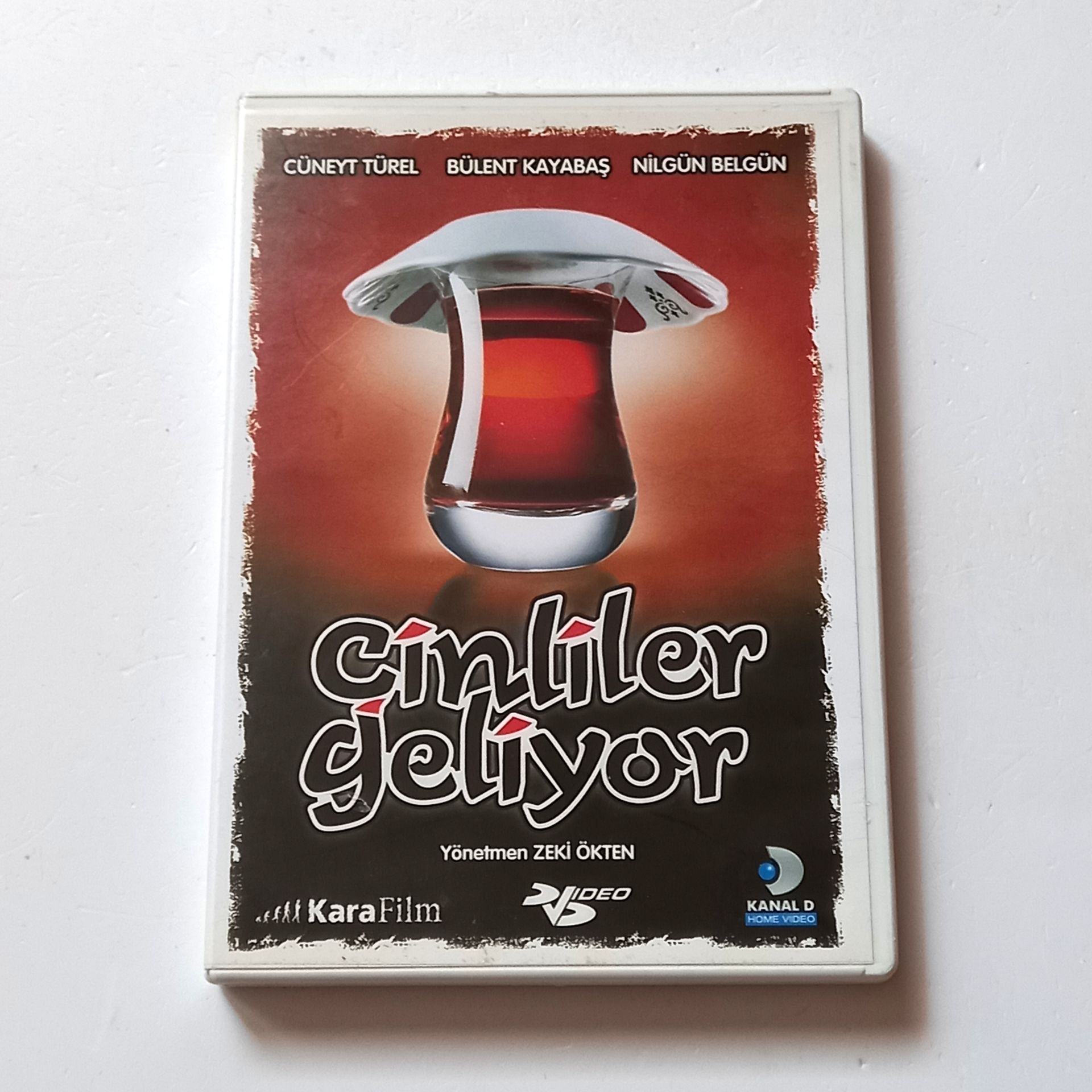 ÇİNLİLER GELİYOR CÜNEYT GÜREL, BÜLENT KAYABAŞ, NİLGÜN BELGÜN - YÖN.: ZEKİ ÖKTENK - DVD 2.EL