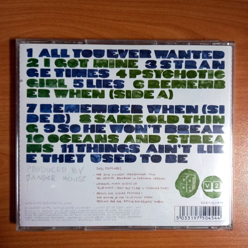 THE BLACK KEYS – ATTACK & RELEASE DELUXE EDİTİON BONUS DVD (2008)  - CD 2.EL