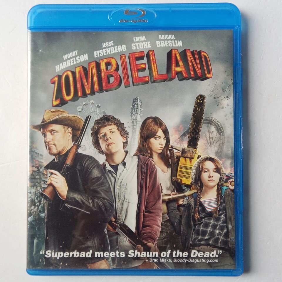 ZOMBIELAND - WOODY HARRELSON, JESSE EISENBERG, EMMA STONE - 2 DİSK BLU-RAY 2.EL