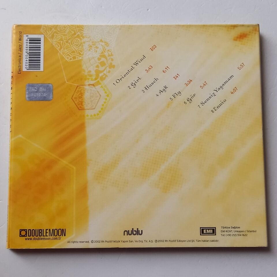İLHAN ERSAHİN – HARİKALAR DİYARI / WONDERLAND (2002) - CD 2.EL