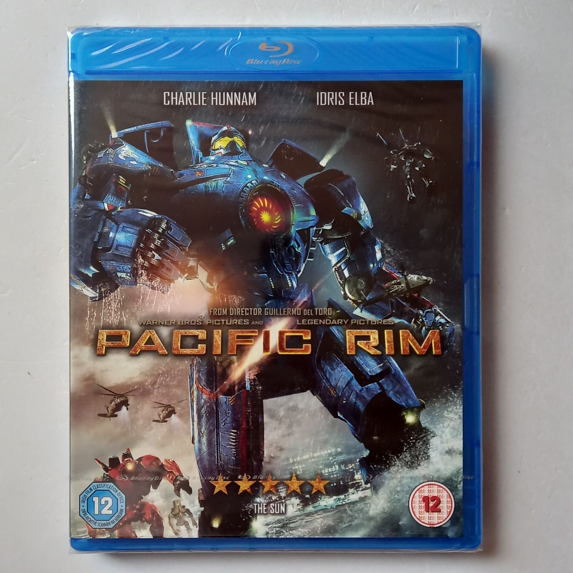 PACIFIC JIM - GUILLERMO DEL TORO, CHARLIE HUNNAM, IDRIS ELBA - BLU-RAY AMBALAJINDA SIFIR