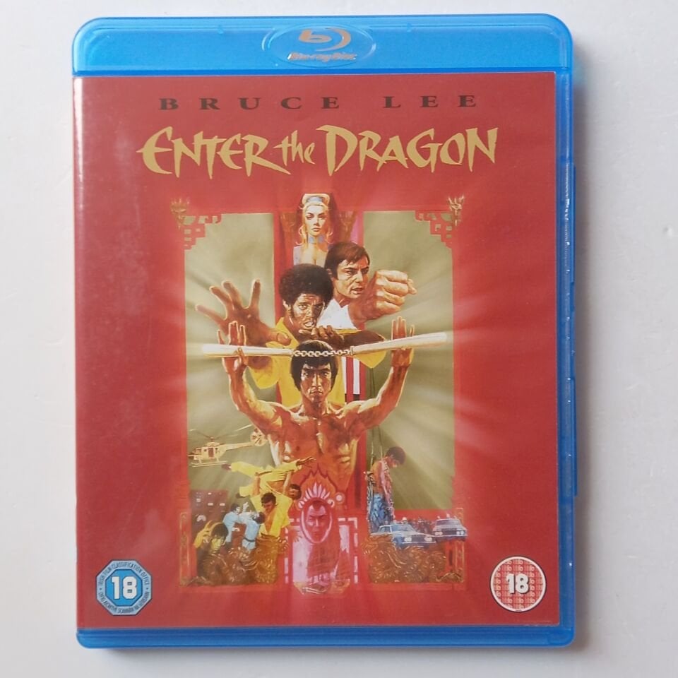 ENTER THE DRAGON - BRUCE LEE, JOHN SAXON, AHNA CAPRI - BLU-RAY 2.EL