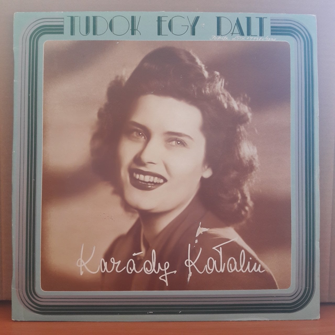 TUDOK EGY DALT - KARADY KATALIN (1982) - LP 2.EL PLAK