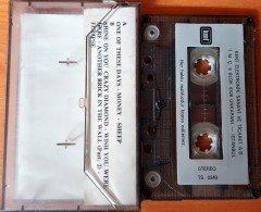 PINK FLOYD - A COLLECTION OF GREAT DANCE SONGS CASSETTE MADE IN TURKEY ''USED'' PAPER LABEL