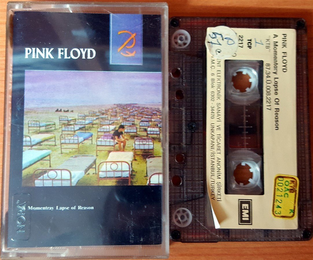 PINK FLOYD - A MOMENTARY LAPSE OF REASON (1987) KENT CASSETTE MADE IN TURKEY ''USED'' PAPER LABEL