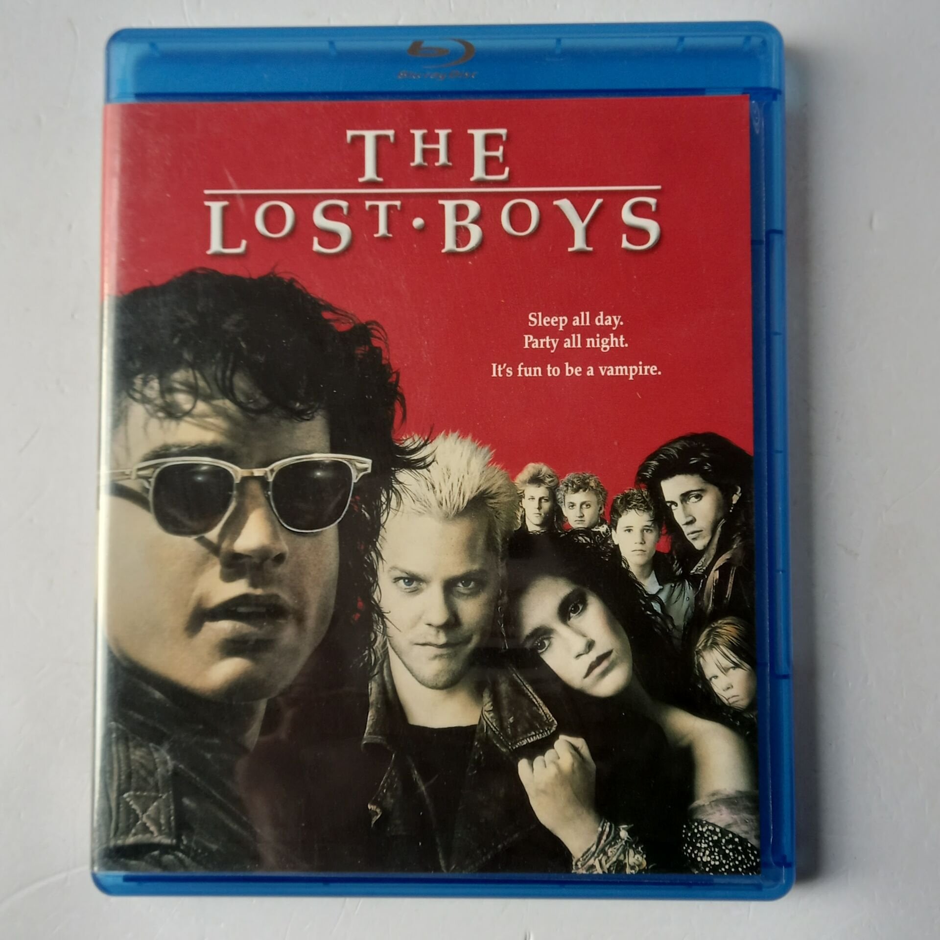 THE LOST BOYS - COREY FOLDMAN, JAMI GERTZ, COREY HAIM - BLU-RAY 2.EL