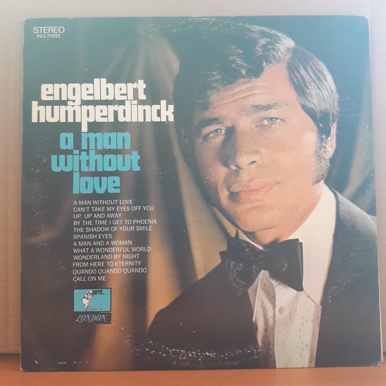 ENGELBERT HUMPERDINCK - A MAN WITHOUT LOVE - LP 2.EL PLAK
