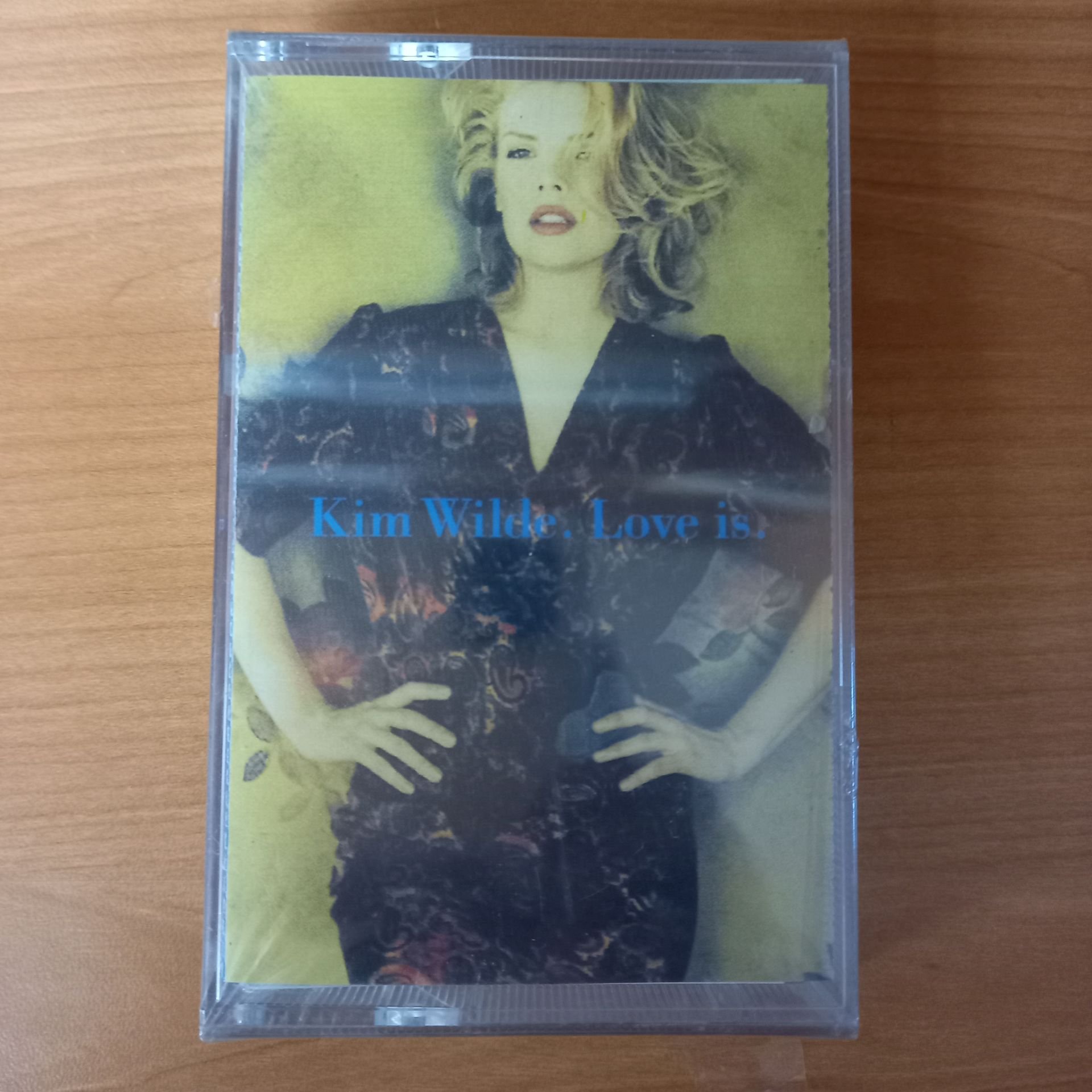 KIM WILDE - LOVE IS (1992) - KASET AMBALAJINDA SIFIR