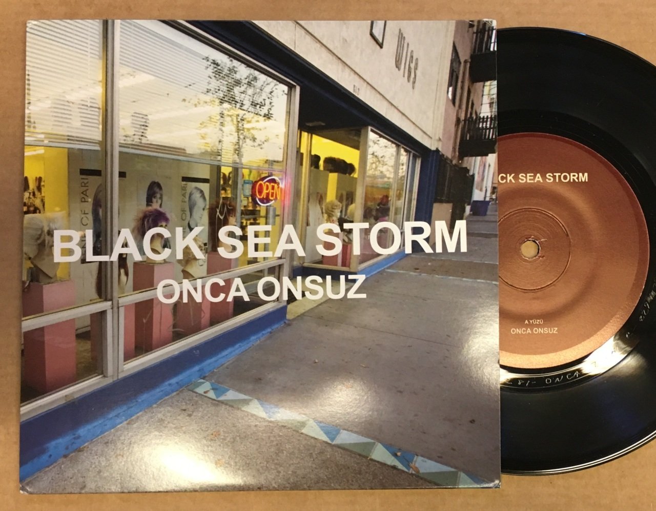 BLACK SEA STORM - ONCA ONSUZ / BOŞ YELKENLER ALTINDA 7'' 45 DEVİR ALİ ÖZKAN