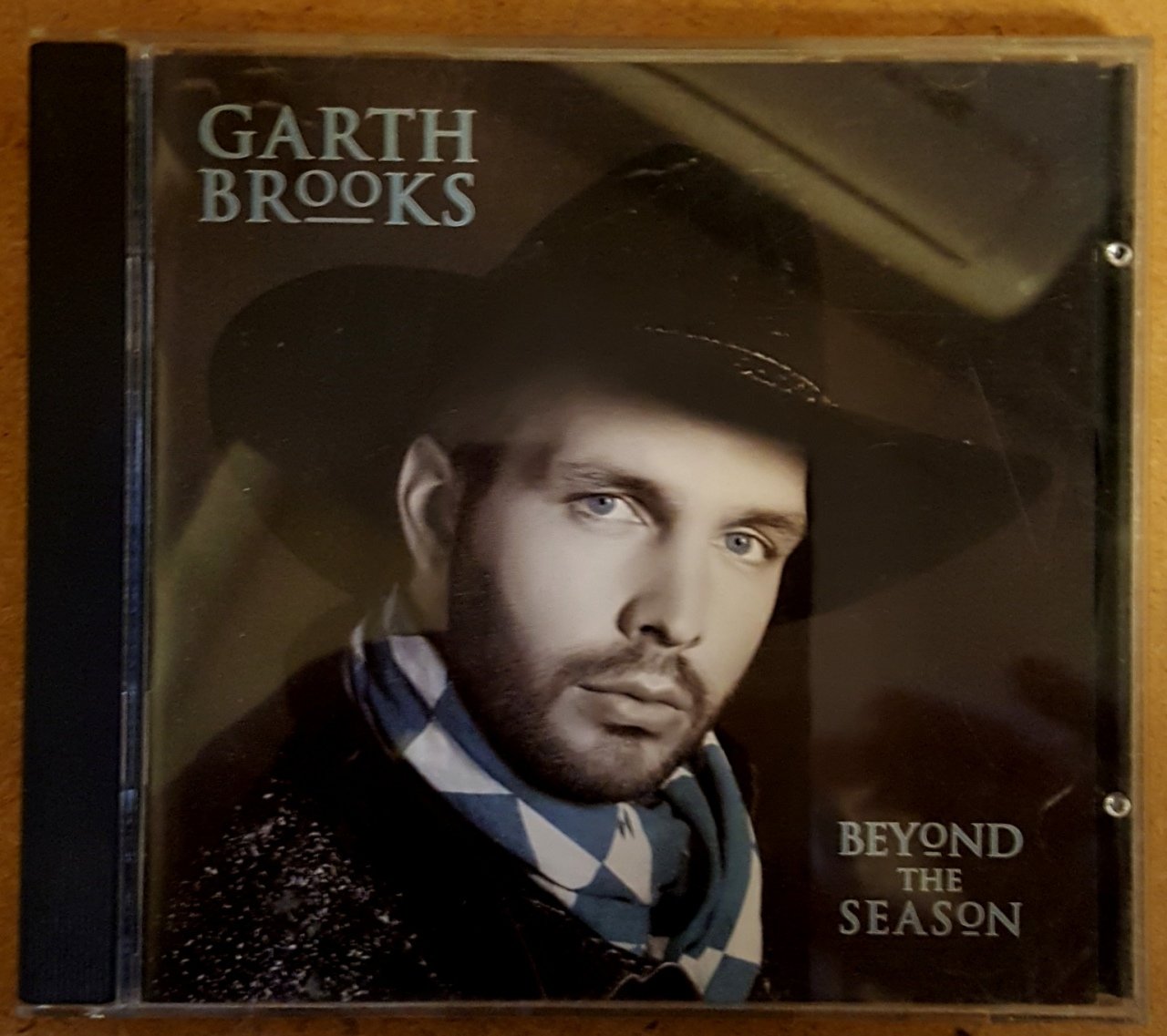 GARTH BROOKS BEYOND THE SEASON (1992) CD COUNTRY 2.EL