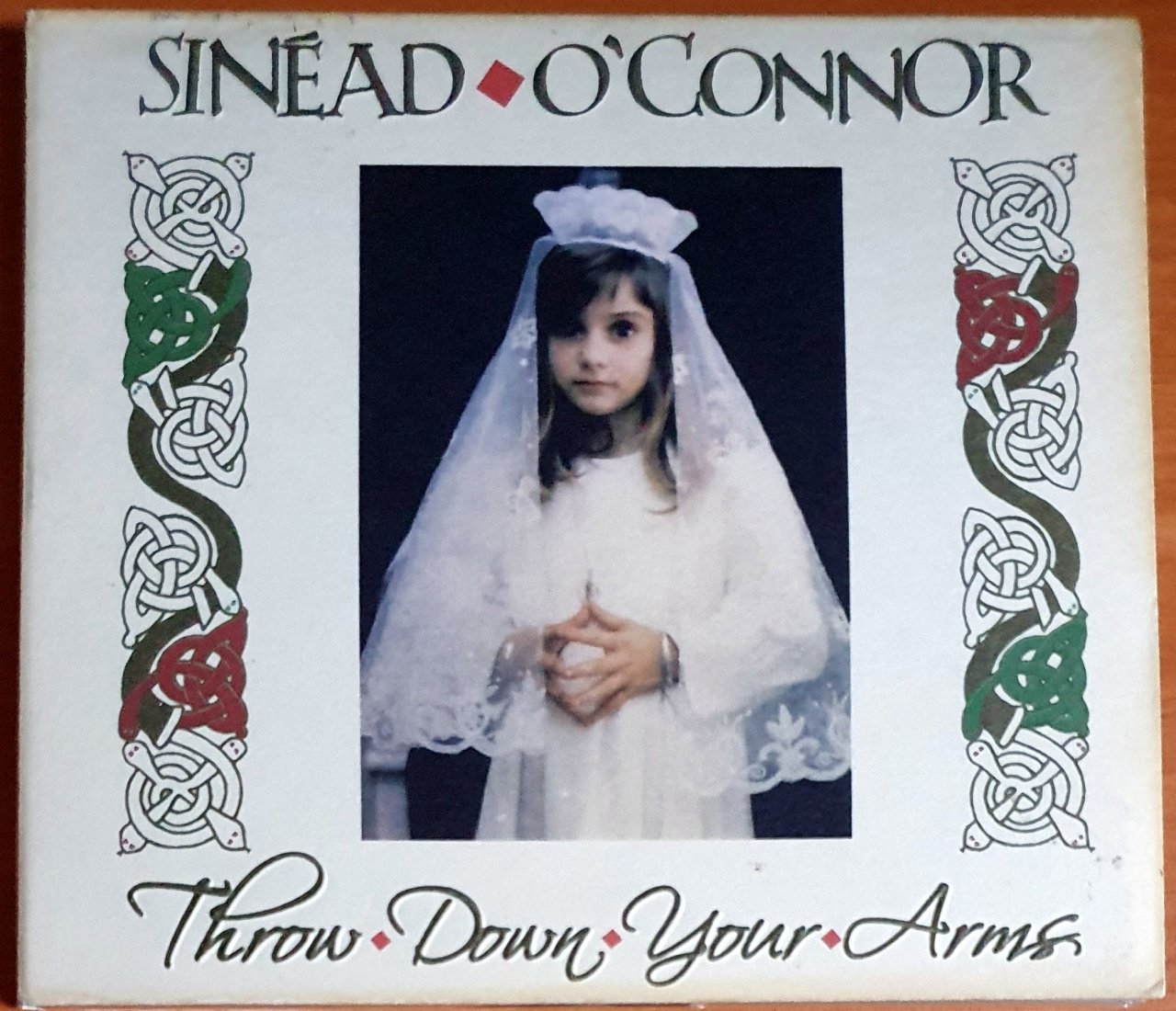 SINEAD O'CONNOR - THROW DOWN YOUR ARMS (2005) - CD 2.EL