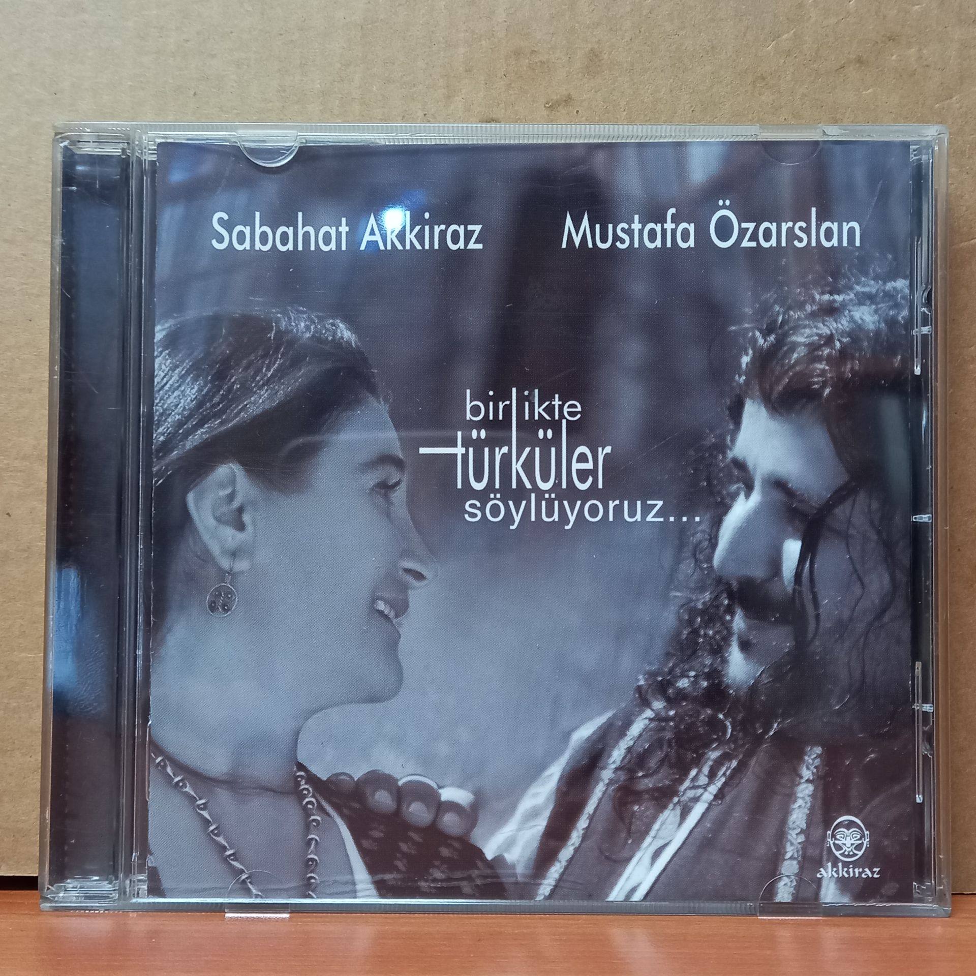 SABAHAT AKKİRAZ & MUSTAFA ÖZARSLAN - BİRLİKTE TÜRKÜLER SÖYLÜYORUZ (2008) - CD 2.EL