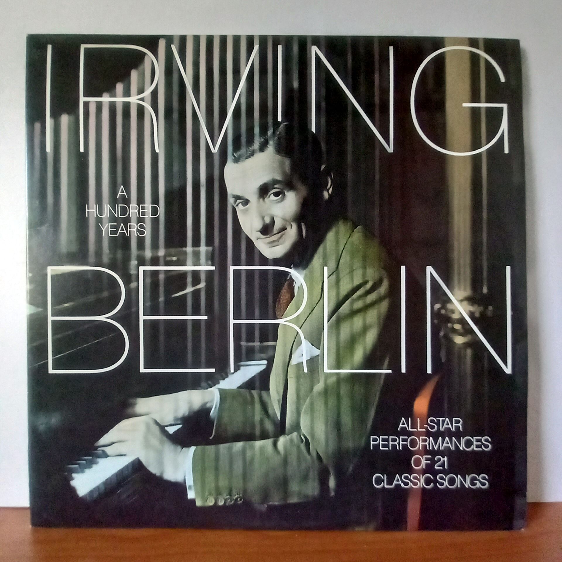 VARIOUS – IRVING BERLIN: A HUNDRED YEARS / EDDIE CANTOR, FRED ASTAIRE, DINAH SHORE, TONY BENNETT (1988) - 2LP 2.EL PLAK