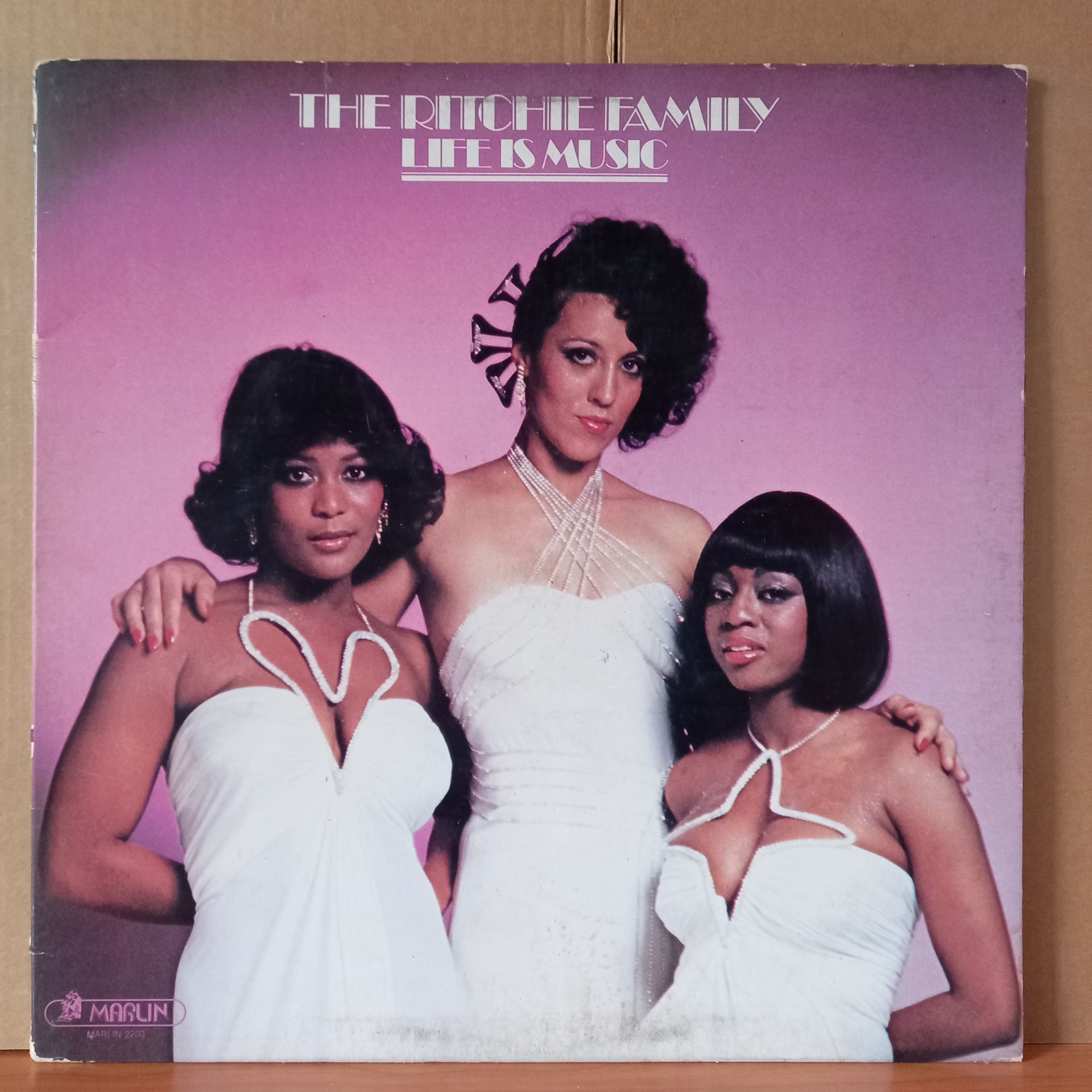 THE RITCHIE FAMILY – LIFE IS MUSIC (1977) - LP 2.EL PLAK