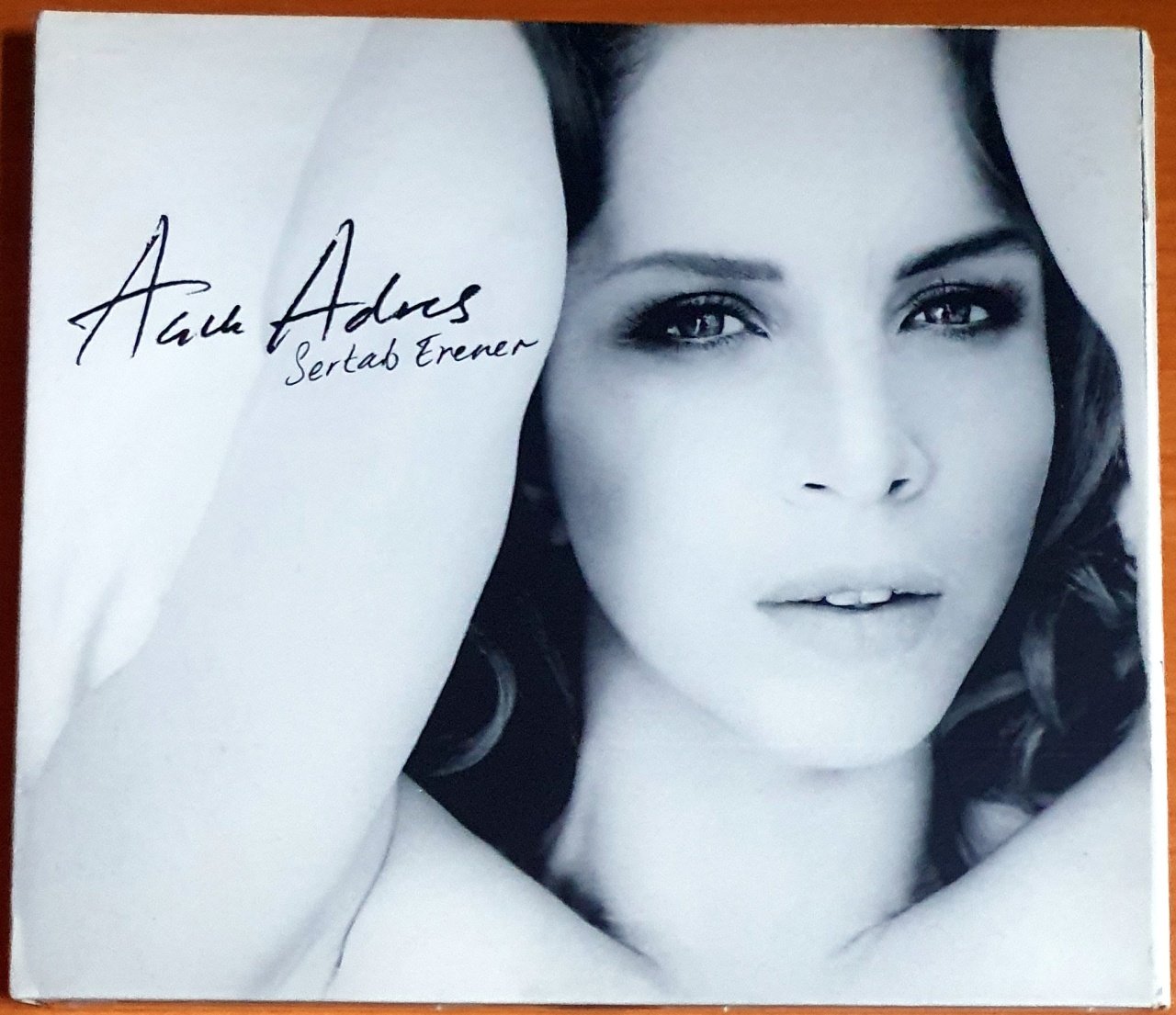 SERTAB ERENER - AÇIK ADRES (2009) - CD SINGLE 2.EL