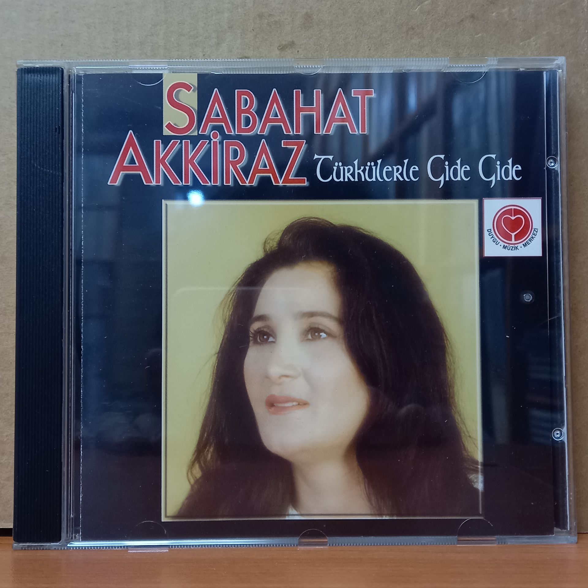 SABAHAT AKKİRAZ - TÜRKÜLERLE GİDE GİDE (1998) - CD 2.EL