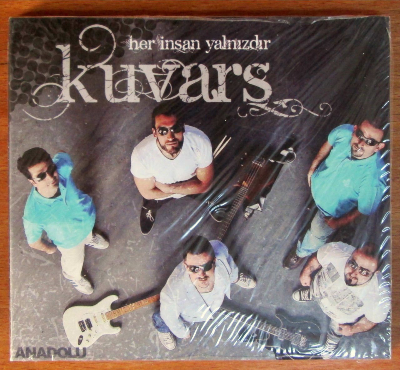 KUVARS - HER İNSAN YALNIZDIR DIGIPACK CD SIFIR