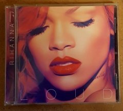 RIHANNA LOUD (2010) CD 2.EL