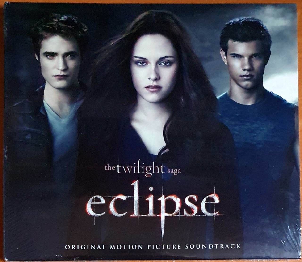 THE TWILIGHT SAGA / ECLIPSE SOUNDTRACK / MUSE, BRAVERY, SIA, THE BLACK KEYS, HOWARD SHORE, VAMPIRE WEEKEND (2010) - CD SIFIR