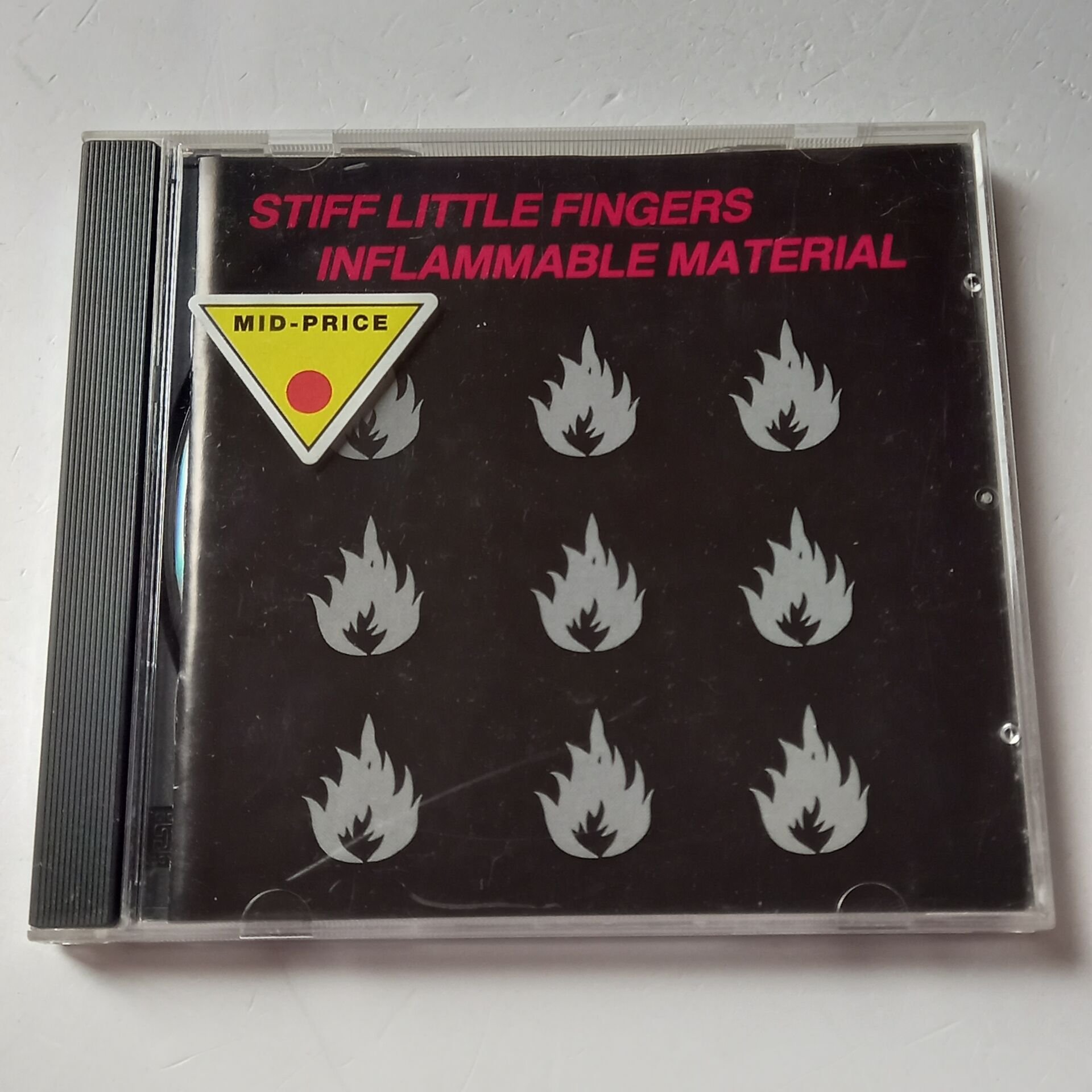 STIFF LITTLE FINGERS – INFLAMMABLE MATERIAL (1979) - CD 1989 REISSUE 2.EL