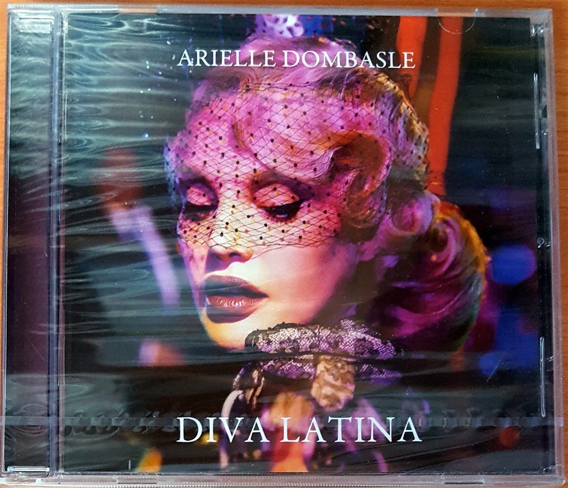 ARIELLE DOMBASLE - DIVA LATINA CD SIFIR