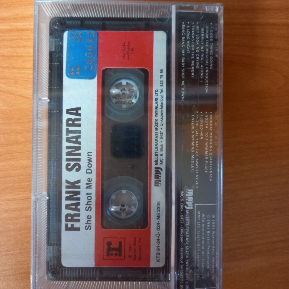 FRANK SINATRA - SHE SHOT ME DOWN (1991) - KASET SIFIR