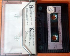 PINK FLOYD - THE WALL VOL 2 FIRST PRESS CASSETTE MADE IN TURKEY ''USED'' PAPER LABEL