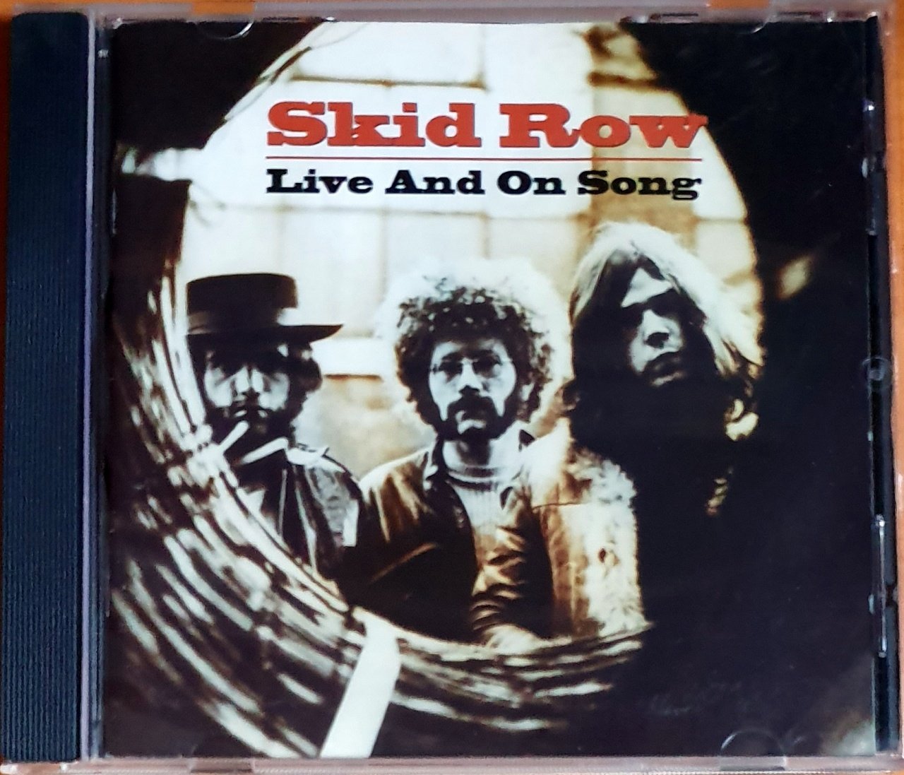 SKID ROW - LIVE AND ON SONG (2006) - CD HUX 2.EL