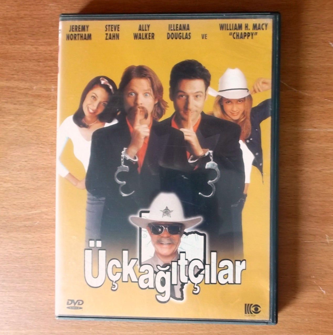 ÜÇKAĞITÇILAR - HAPPY TEXAS - STEVE ZAHN - DVD 2.EL