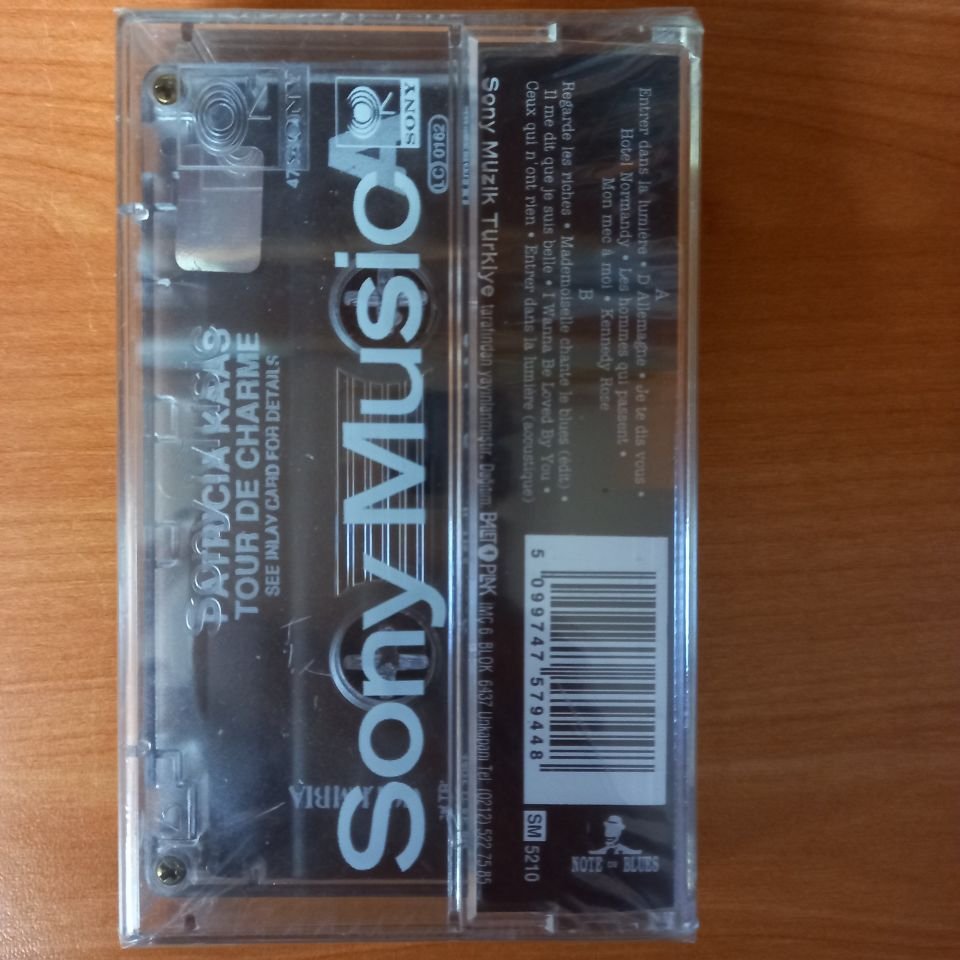 PATRICIA KAAS - TOUR DE CHARME (2004) - KASET SIFIR