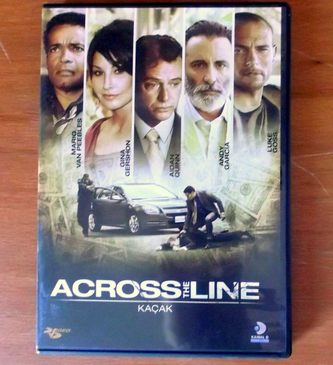 ACROSS THE LINE - KAÇAK - AIDAN QUINN - DVD 2.EL