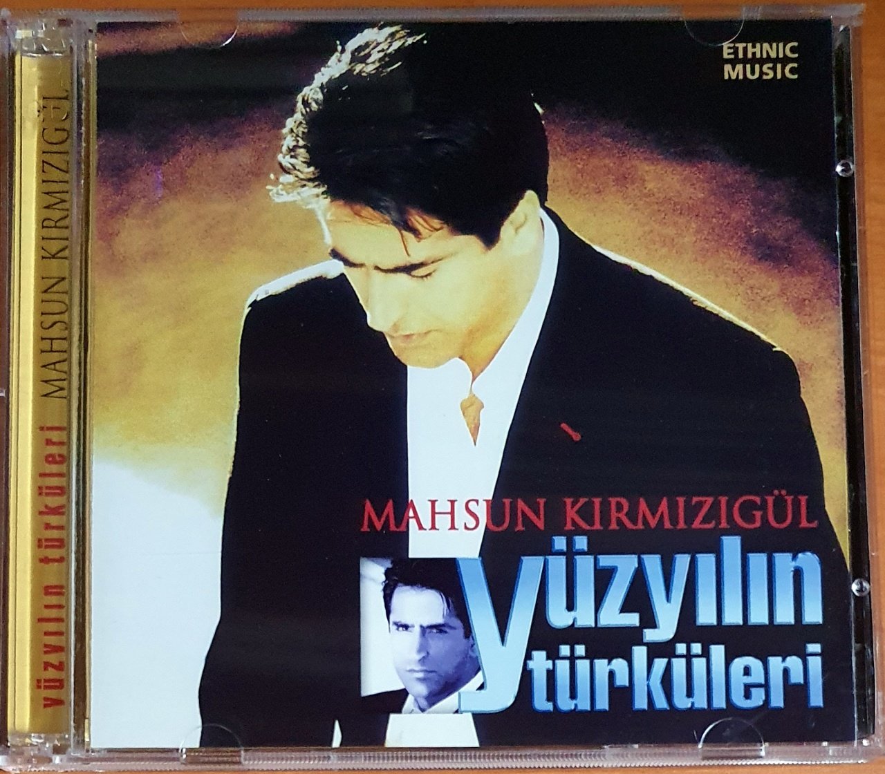 MAHSUN KIRMIZIGÜL - YÜZYILIN TÜRKÜLERİ (2002) - 2CD 2.EL