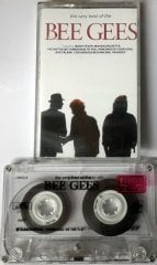 BEE GEES - THE VERY BEST OF THE BEE GEES (1997) RAKS CASSETTE MADE IN TURKEY ''USED''