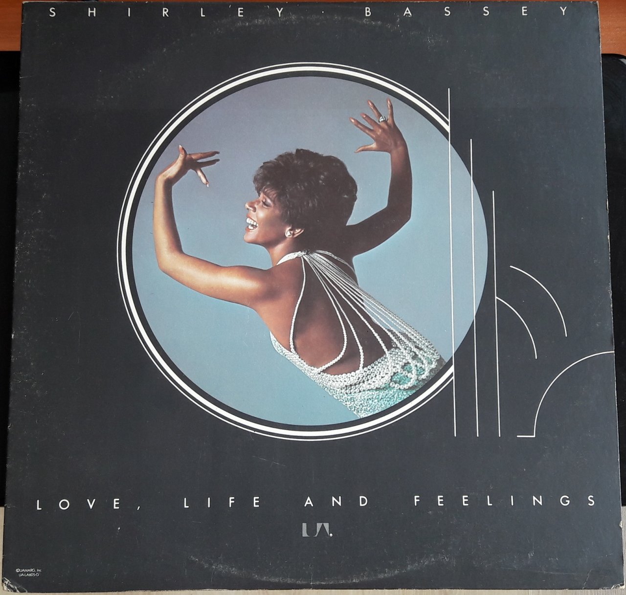 SHIRLEY BASSEY - LOVE, LIFE AND FEELINGS (1976) - 2.EL PLAK