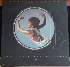 SHIRLEY BASSEY - LOVE, LIFE AND FEELINGS (1976) - 2.EL PLAK