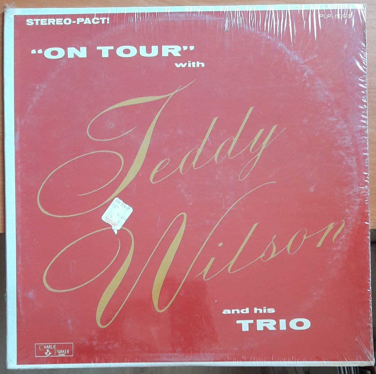 ON TOUR WITH TEDDY WILSON AND HIS TRIO -  DÖNEM BASKISI PLAK SIFIR