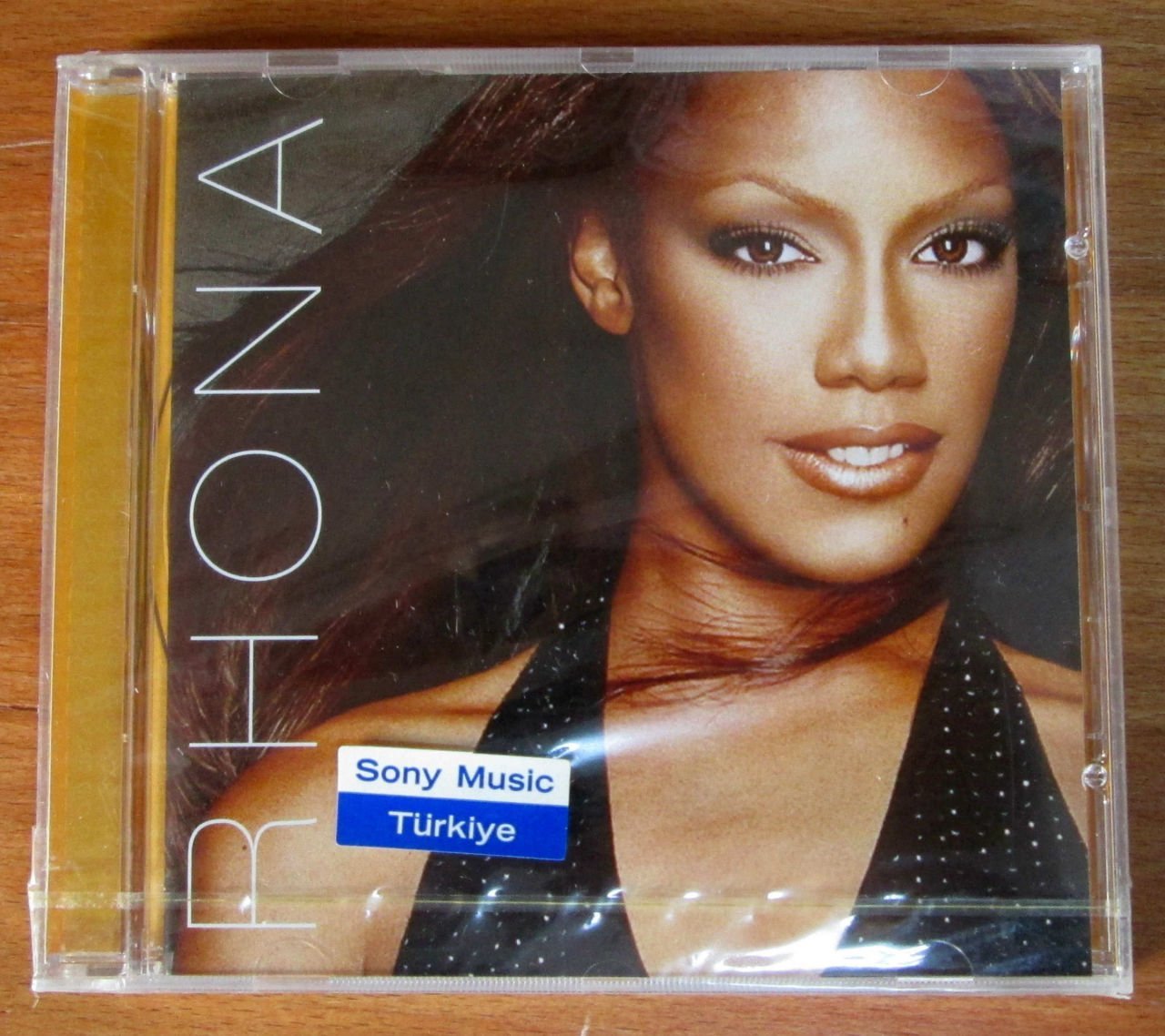 RHONA - 2001 CD SIFIR