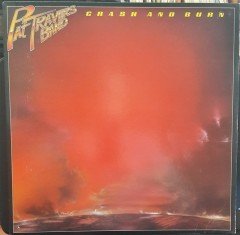 PAT TRAVERS BAND - CRASH AND BURN (1980) - 2.EL PLAK